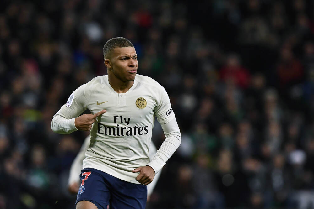 光威复材“谷大伟创新工作室”入选2025年全国劳模工匠创新工作室支持建设名单